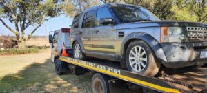 land rover discovery being towed by nyati